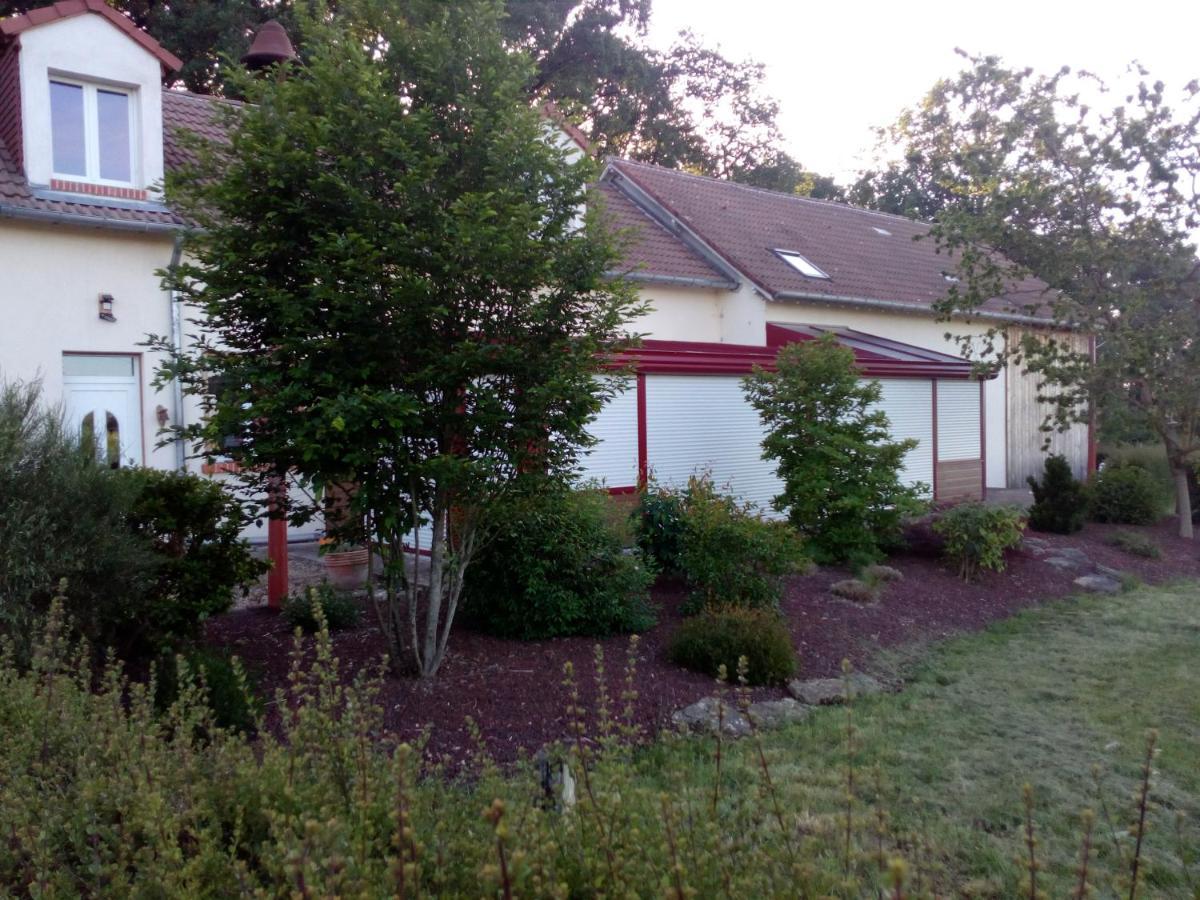 Le Pre Karvain Bed & Breakfast Couddes Bagian luar foto