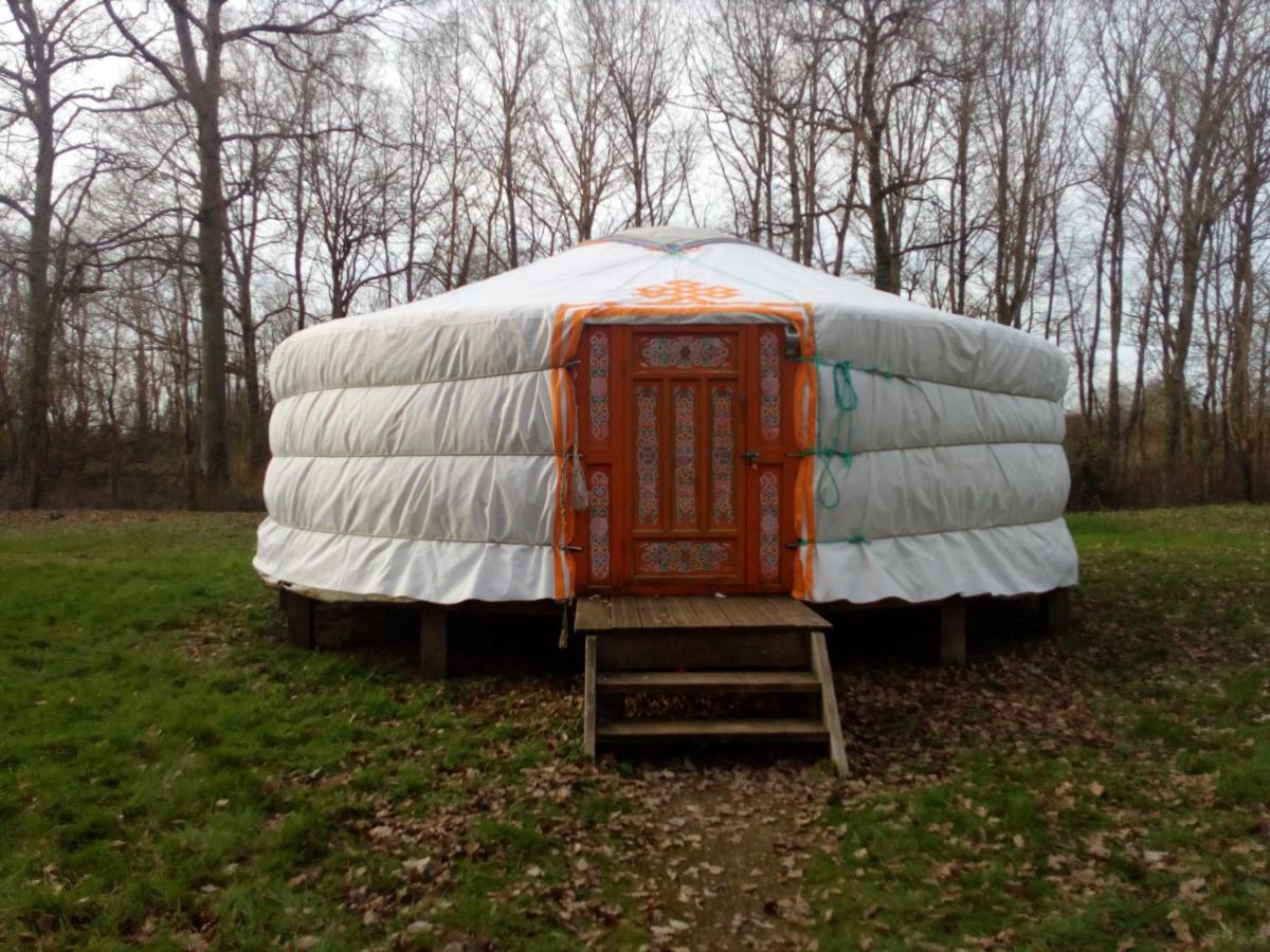 Le Pre Karvain Bed & Breakfast Couddes Bagian luar foto