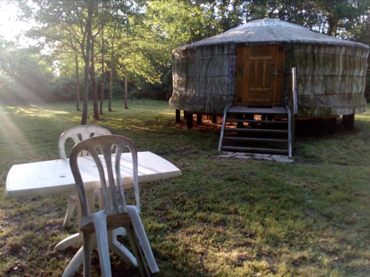 Le Pre Karvain Bed & Breakfast Couddes Bagian luar foto