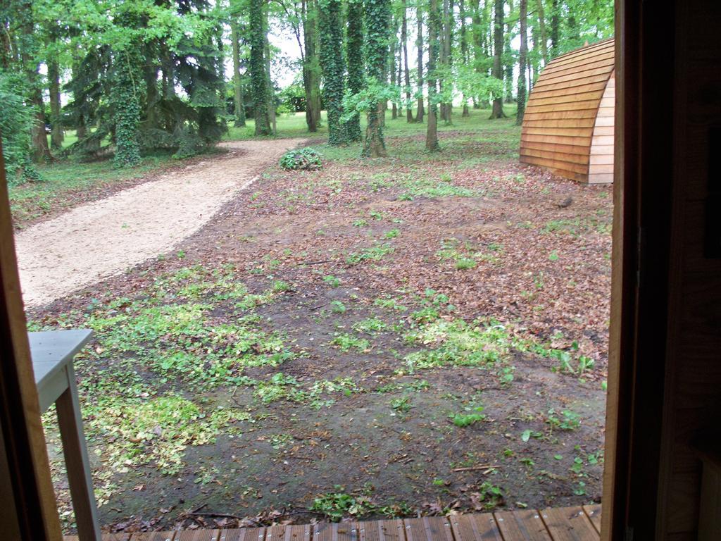 Le Pre Karvain Bed & Breakfast Couddes Bagian luar foto