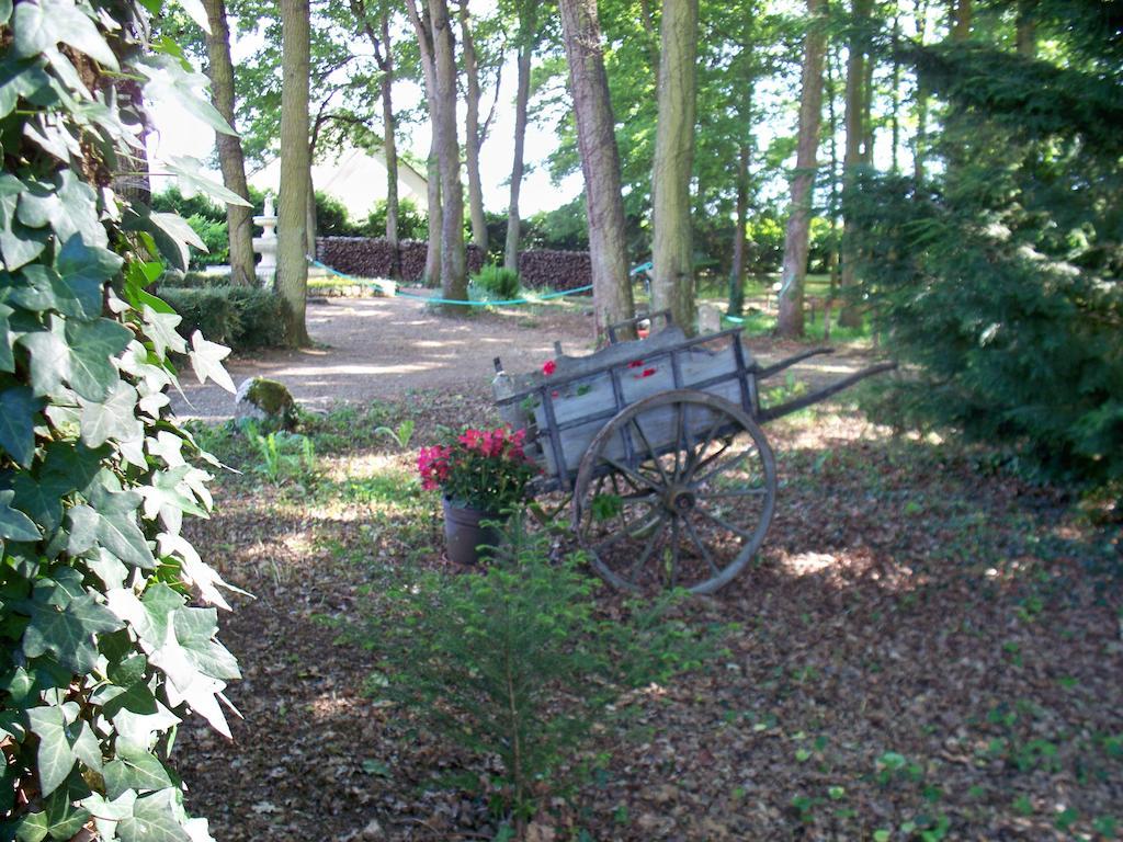 Le Pre Karvain Bed & Breakfast Couddes Bagian luar foto